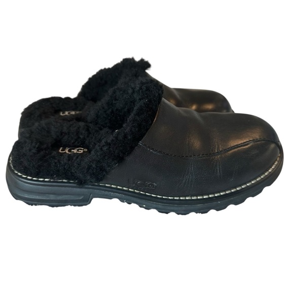 Ugg Australia Black slip-on Slides Women's Size 6 - Picture 2 of 7